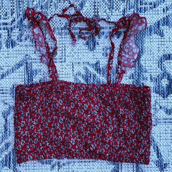 Red Floral Crop Top - Picture 2 of 2